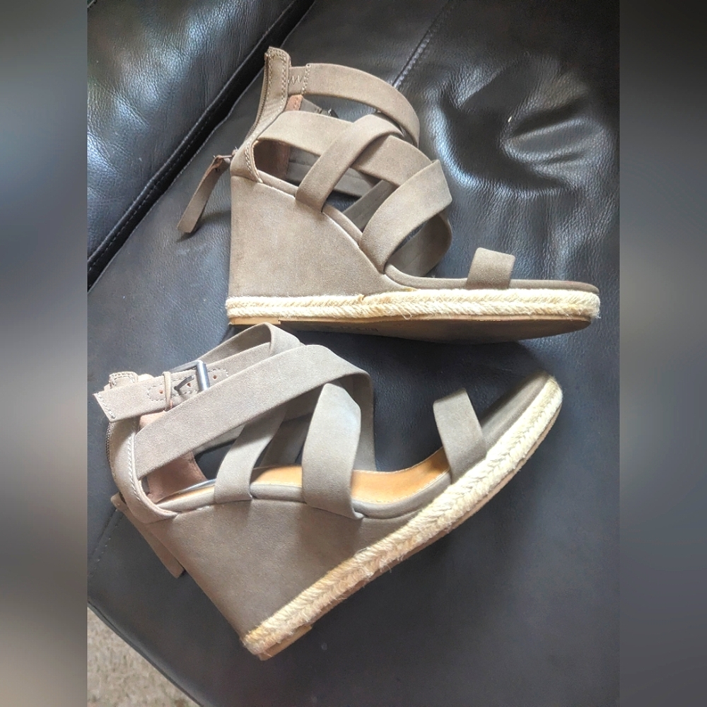 New With Tags Size 9.5 Heels Not Worn, NWT